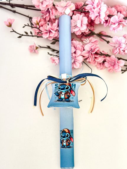 Χειροποίητη Αρωματική Λαμπάδα με Οβάλ Κερί και Μπρελόκ Stitch