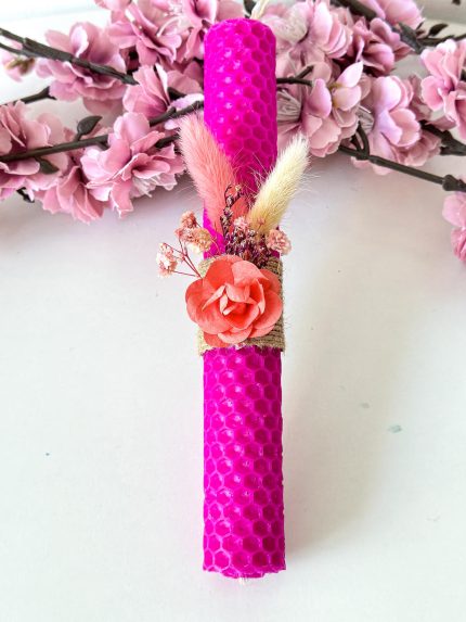 Χειροποίητη Αρωματική Λαμπάδα Μελισσοκέρι με Αποξηραμένα Λουλούδια (Φούξια - Κοραλλί)