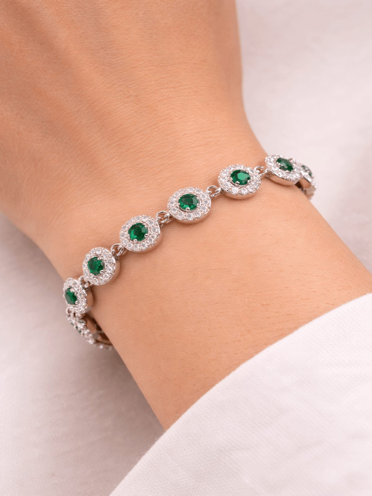 Ατσάλινο Βραχιόλι με Πράσινα Κρύσταλλα Ατσάλινο Βραχιόλι με Πράσινα Κρύσταλλα